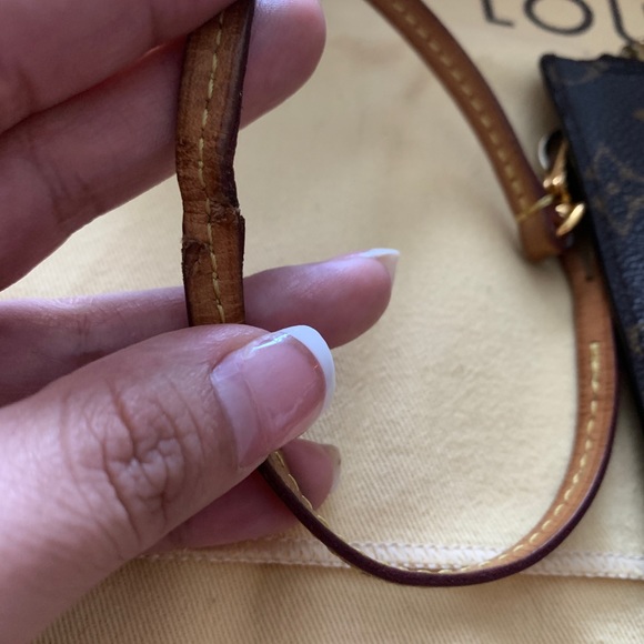 LOUIS VUITTON Monogram Neverfull Pochette Fuchsia - Picture 10 of 12